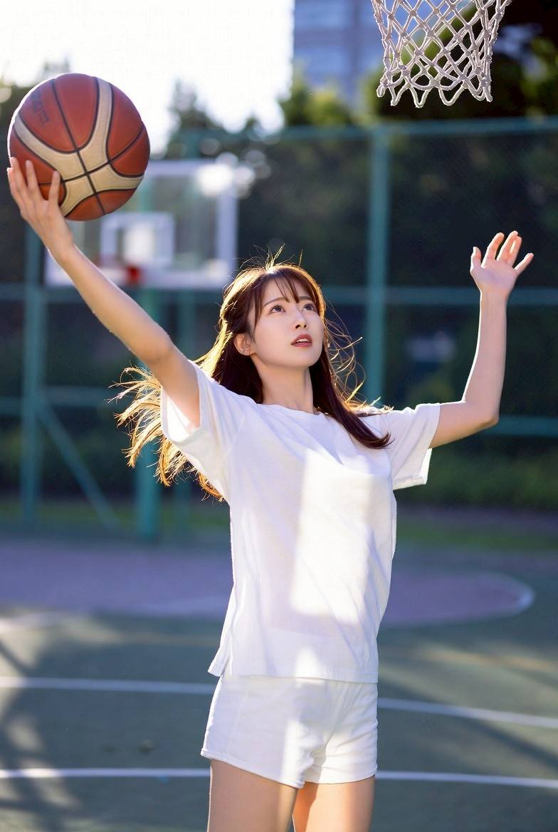 I want to play basketball.